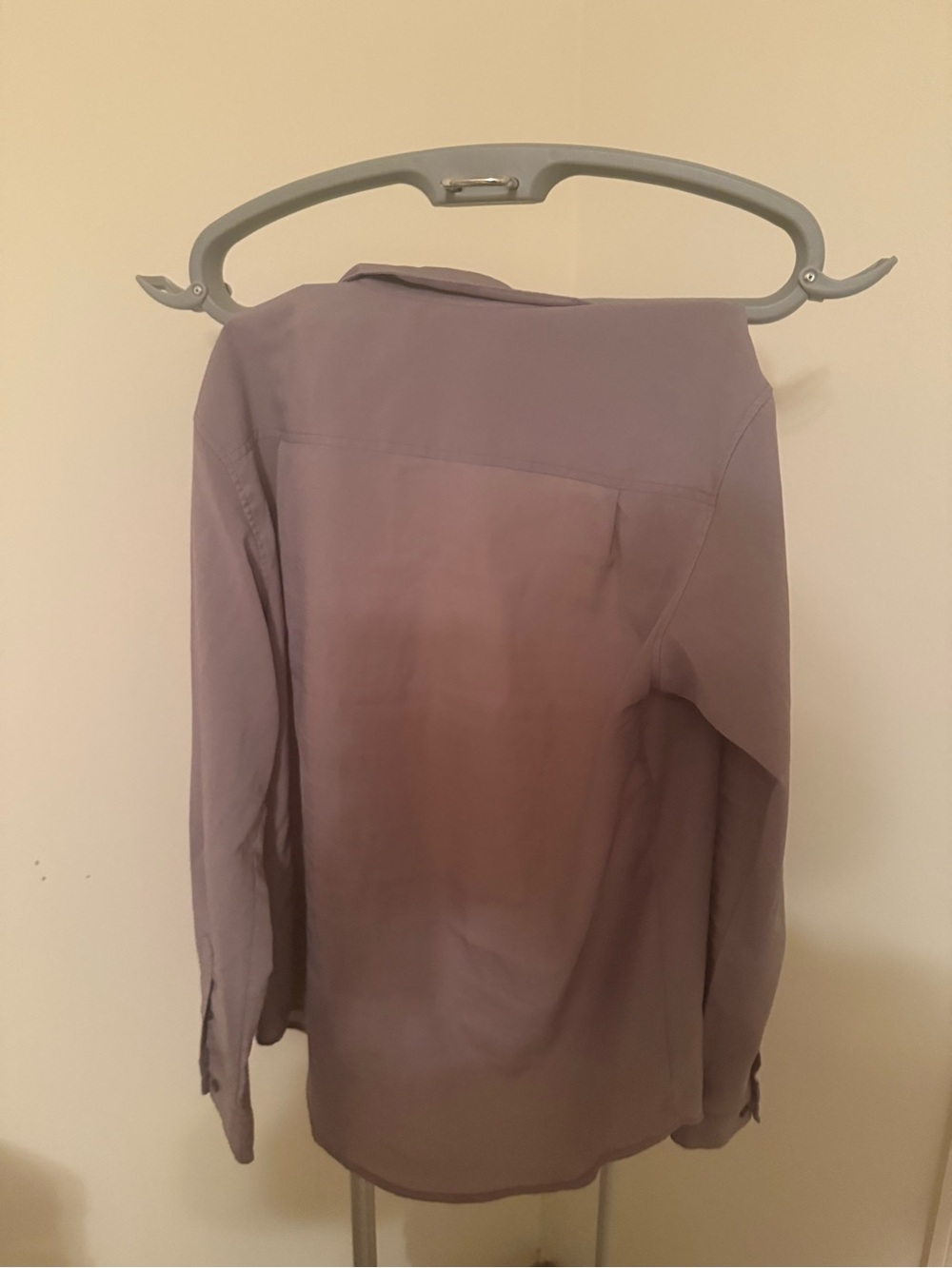 Women’s grey green Long-Sleeve Button-Up Top